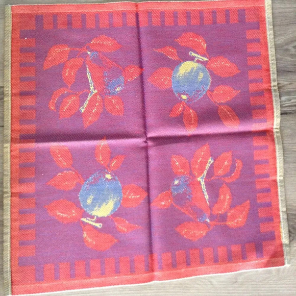 VINTAGE Circa: 1980's; Set of 4 napkins, placemats, 1 runner. Made in Italy - Picture 6 of 9